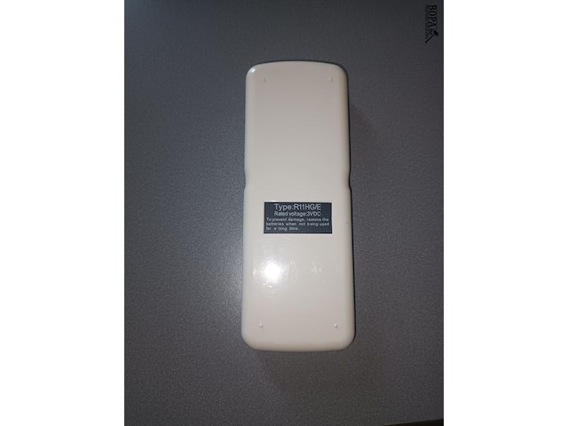 Lot 101 - rhoss inbouw airco/verwarming. 2 stuks - afbeelding 4 van  4