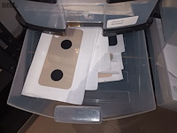 Lot 101 - sorteertorens met iphone backglass. 2 stuks - afbeelding 4 van  5