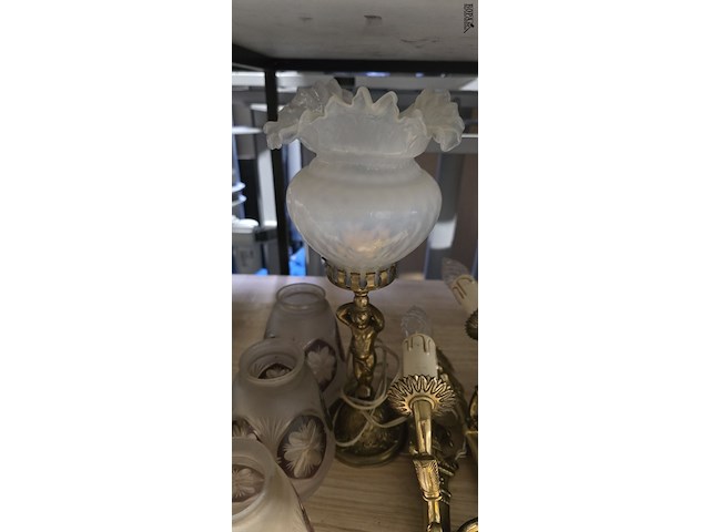 Lot 101 - verlichting set 6 stuks - afbeelding 3 van  4