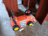 Lot 102 - camions en kraantjes. 10 stuks - afbeelding 2 van  10