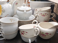 Lot 102 - divers koffieservies. 36 stuks - afbeelding 5 van  5