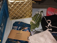 Lot 102 - handtassen en draagtassen. 11 stuks - afbeelding 3 van  6