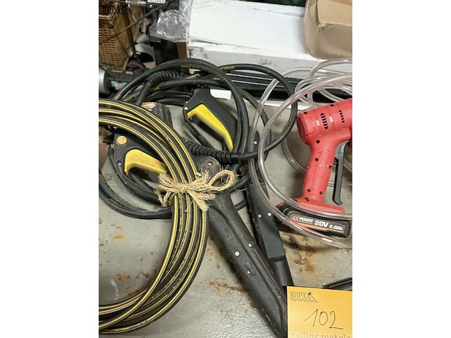 Lot 102 - hogedrukreiniger onderdelen, slangen, spuitmondstukken - 11 - afbeelding 2 van  3