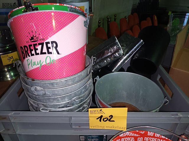 Lot 102 - ijsemmers en wijnkoelers. 23 stuks - afbeelding 2 van  4