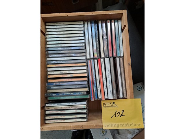 Lot 102 - lot cd's 'chansons': belgisch, nederlands, frans - afbeelding 1 van  3