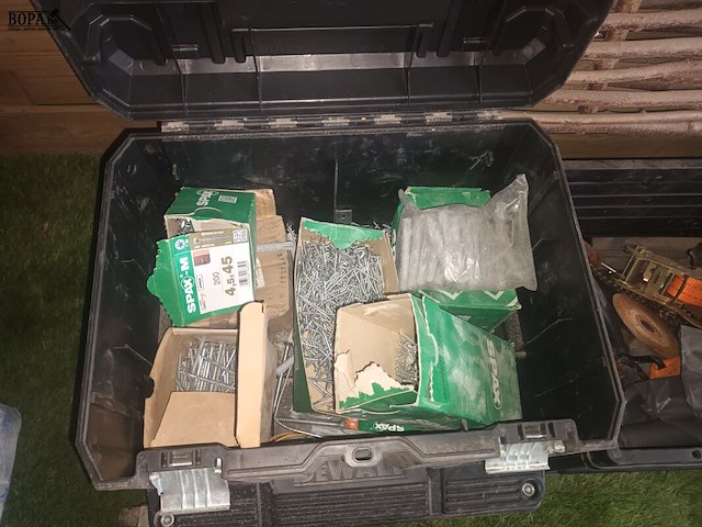 Lot 102 - lot werkmateriaal - afbeelding 2 van  8