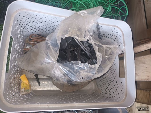 Lot 102 - lot werkmateriaal - afbeelding 6 van  8