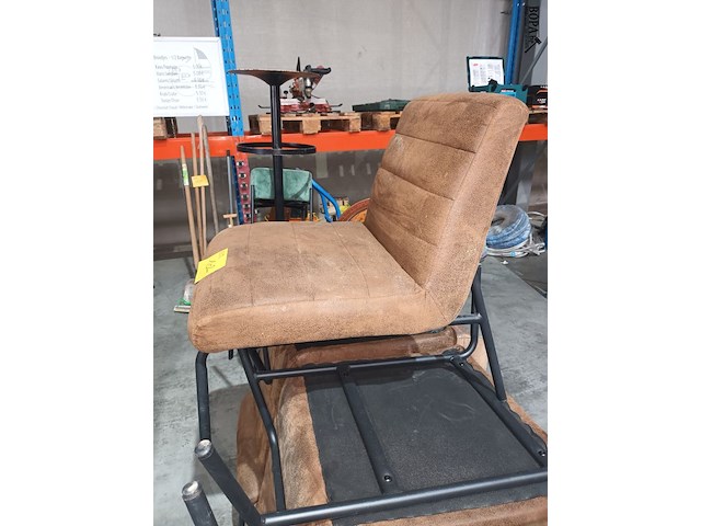 Lot 102 - lounge stoel. 7 stuks - afbeelding 4 van  4