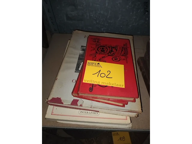 Lot 102 - oude boeken over meubels. 6 stuks - afbeelding 1 van  6