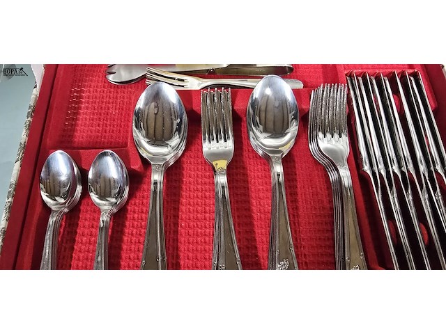 Lot 102 - vintage bestekkoffer 55 delig - afbeelding 2 van  4