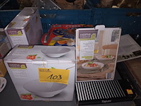 Lot 103 - borden en schalen - afbeelding 1 van  5