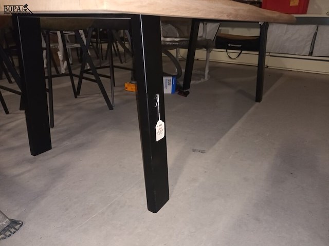 Lot 103 - eetkamer tafel - afbeelding 2 van  5