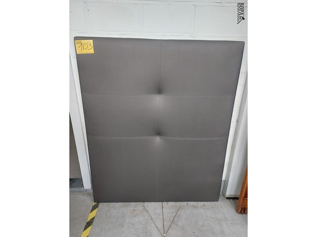 Lot 103 - hoofdbord boxspring - afbeelding 1 van  2
