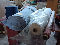 Lot 103 - lot stoffen - afbeelding 1 van  3