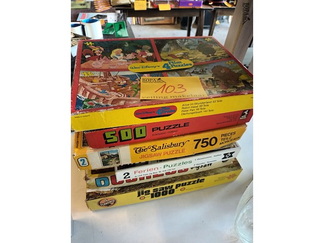 Lot 103 - puzzels. 7 stuks - afbeelding 1 van  2