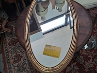 Lot 103 - vintage ovalen spiegel - afbeelding 1 van  2