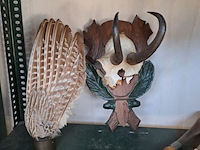 Lot 103 - vintage schoentrekkers en - borstels afgewerkt met hoorn - h - afbeelding 2 van  4