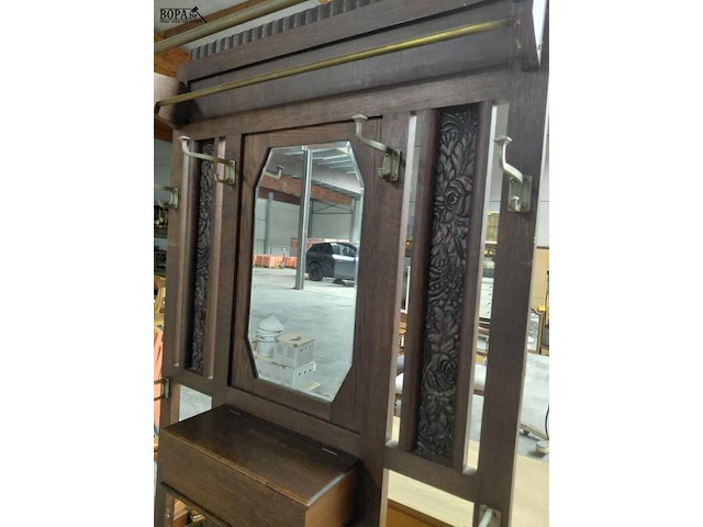 Lot 104 - antieken houten halmeubel/kapstok met spiegel, opbergvak en - afbeelding 4 van  8