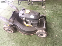 Lot 104 - benzine grasmaaier stiga