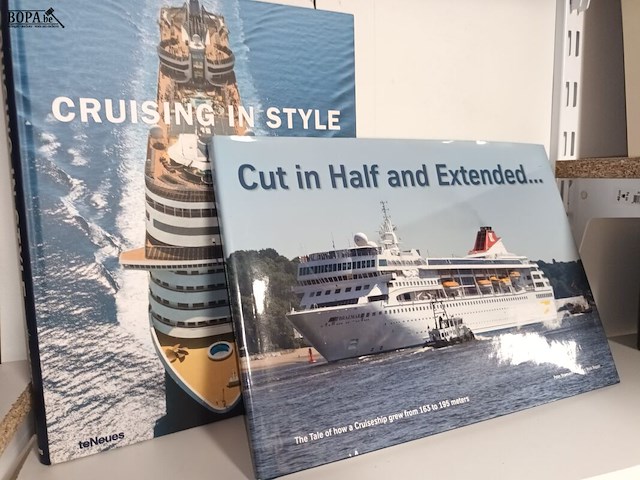 Lot 104 - boeken over cruiseschepen. 4 stuks - afbeelding 3 van  4