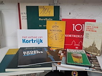 Lot 104 - boeken over kortrijk ong 15 stuks - afbeelding 1 van  6