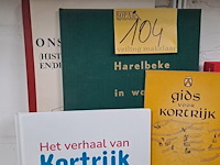 Lot 104 - boeken over kortrijk ong 15 stuks - afbeelding 2 van  6
