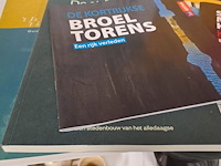 Lot 104 - boeken over kortrijk ong 15 stuks - afbeelding 5 van  6