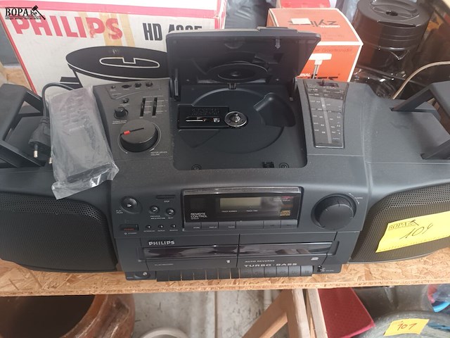 Lot 104 - draagbare radio/cd/cassette philips - afbeelding 4 van  4