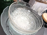 Lot 104 - glaswerk. 9 stuks - afbeelding 3 van  4