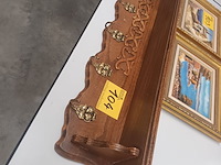 Lot 104 - houten kapstok - afbeelding 1 van  4