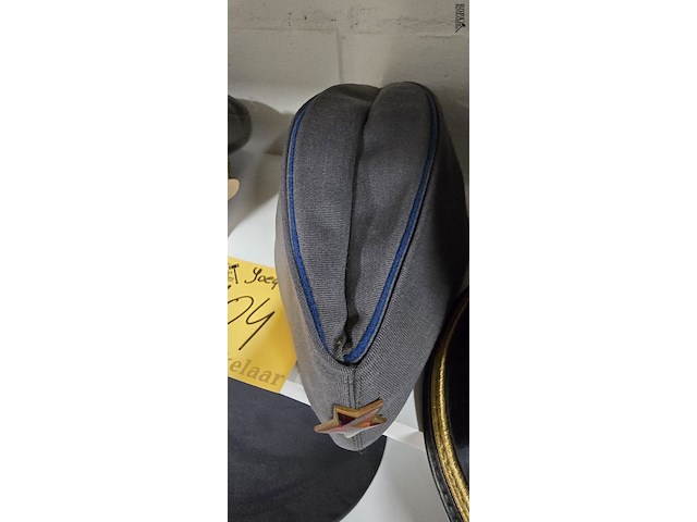 Lot 104 - joegoeslavië 3 kepies en 1 schuitje - afbeelding 4 van  5