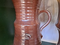 Lot 104 - lot vintage aardewerken vazen en kruiken - afbeelding 3 van  4