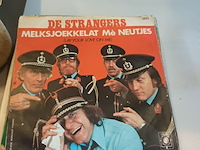 Lot 104 - muziek singles. 32 stuks - afbeelding 4 van  5