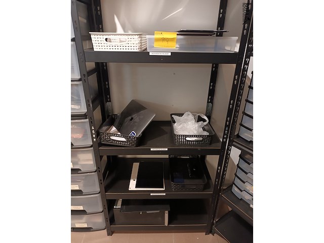 Lot 104 - onderdelen voor pc en laptop - afbeelding 1 van  6