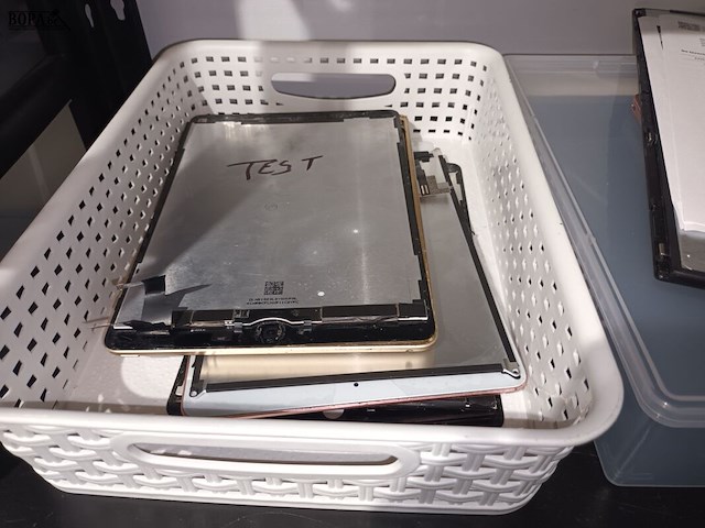 Lot 104 - onderdelen voor pc en laptop - afbeelding 6 van  6