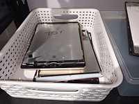 Lot 104 - onderdelen voor pc en laptop - afbeelding 6 van  6