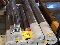 Lot 104 - rollen behangpapier 8 stuks - afbeelding 1 van  5