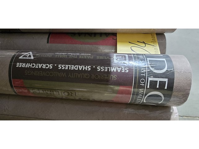Lot 104 - rollen behangpapier 8 stuks - afbeelding 3 van  5
