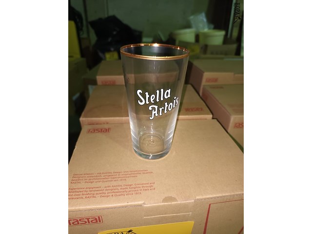 Lot 104 - stella artois glazen in doos. 21 stuks - afbeelding 2 van  3