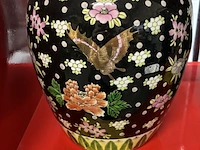 Lot 104 - vintage keramieken gemberpot