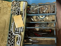 Lot 105 - assortiment handgereedschap racim en werkkoffer metaal - afbeelding 1 van  4