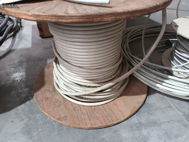 Lot 105 - coax kabel - afbeelding 3 van  4