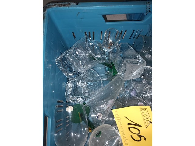 Lot 105 - diverse glazen - afbeelding 2 van  4