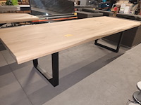 Lot 105 - eetkamer tafel - afbeelding 1 van  4
