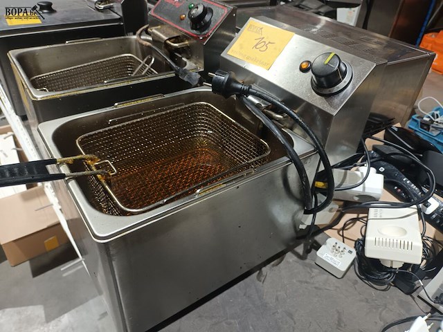 Lot 105 - friteuse - afbeelding 2 van  2