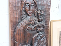 Lot 105 - houten paneel maria met kind - afbeelding 2 van  4