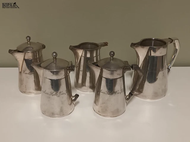 Lot 105 - verzilverde kannetjes blankenberge. 5 stuks - afbeelding 1 van  6