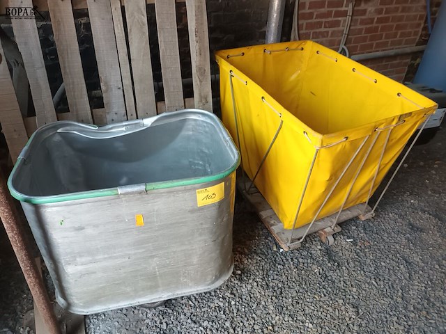 Lot 105 - waskar en transportkar - afbeelding 1 van  5