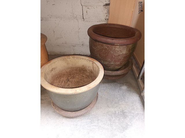 Lot 106 - bloempotten. 4 stuks - afbeelding 4 van  4