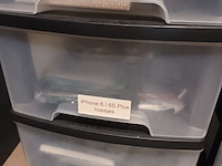 Lot 106 - boxen met gsm hoesjes. 8 stuks - afbeelding 4 van  4